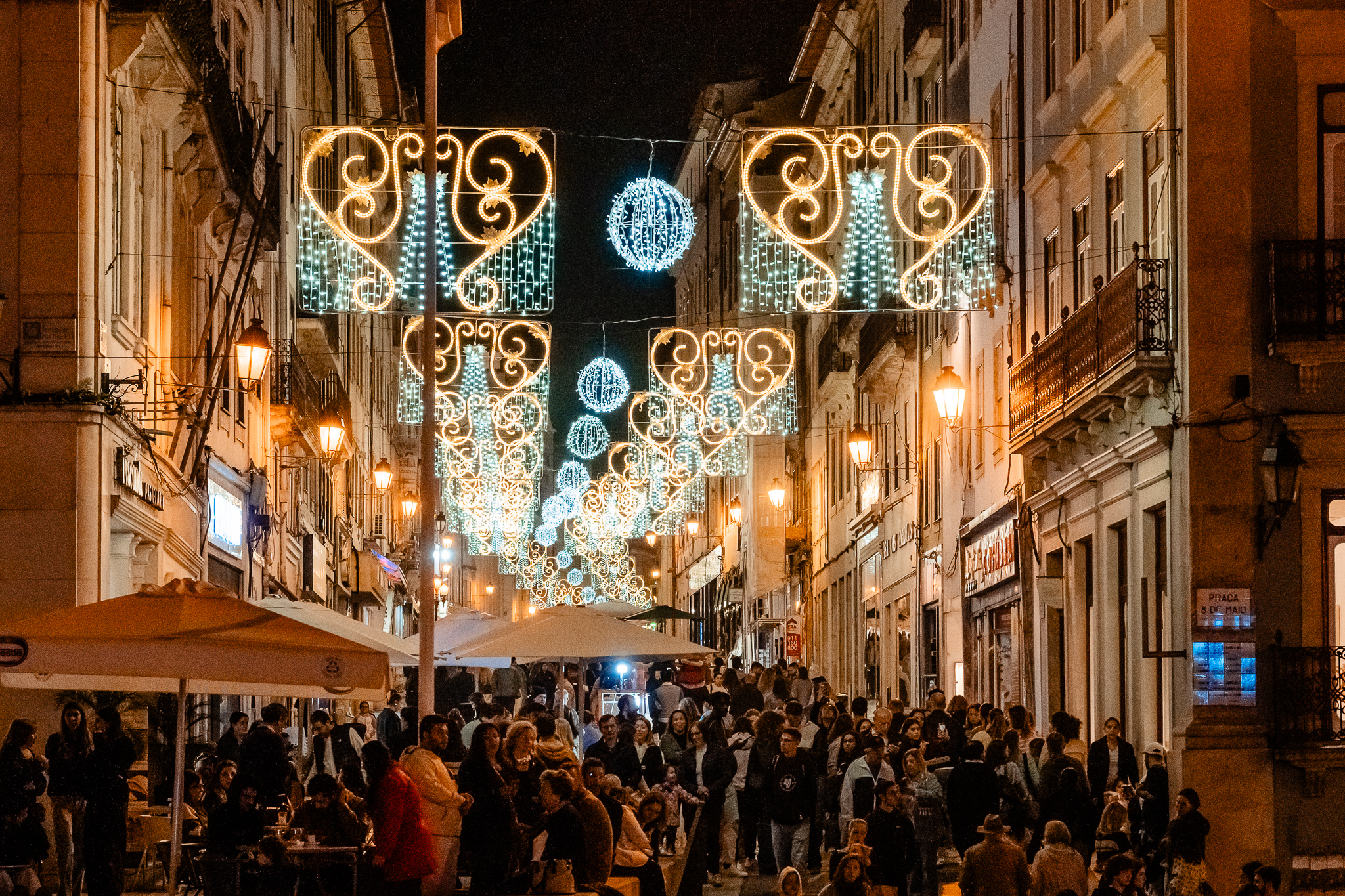 Coimbra ilumina-se para celebrar a época natalícia!