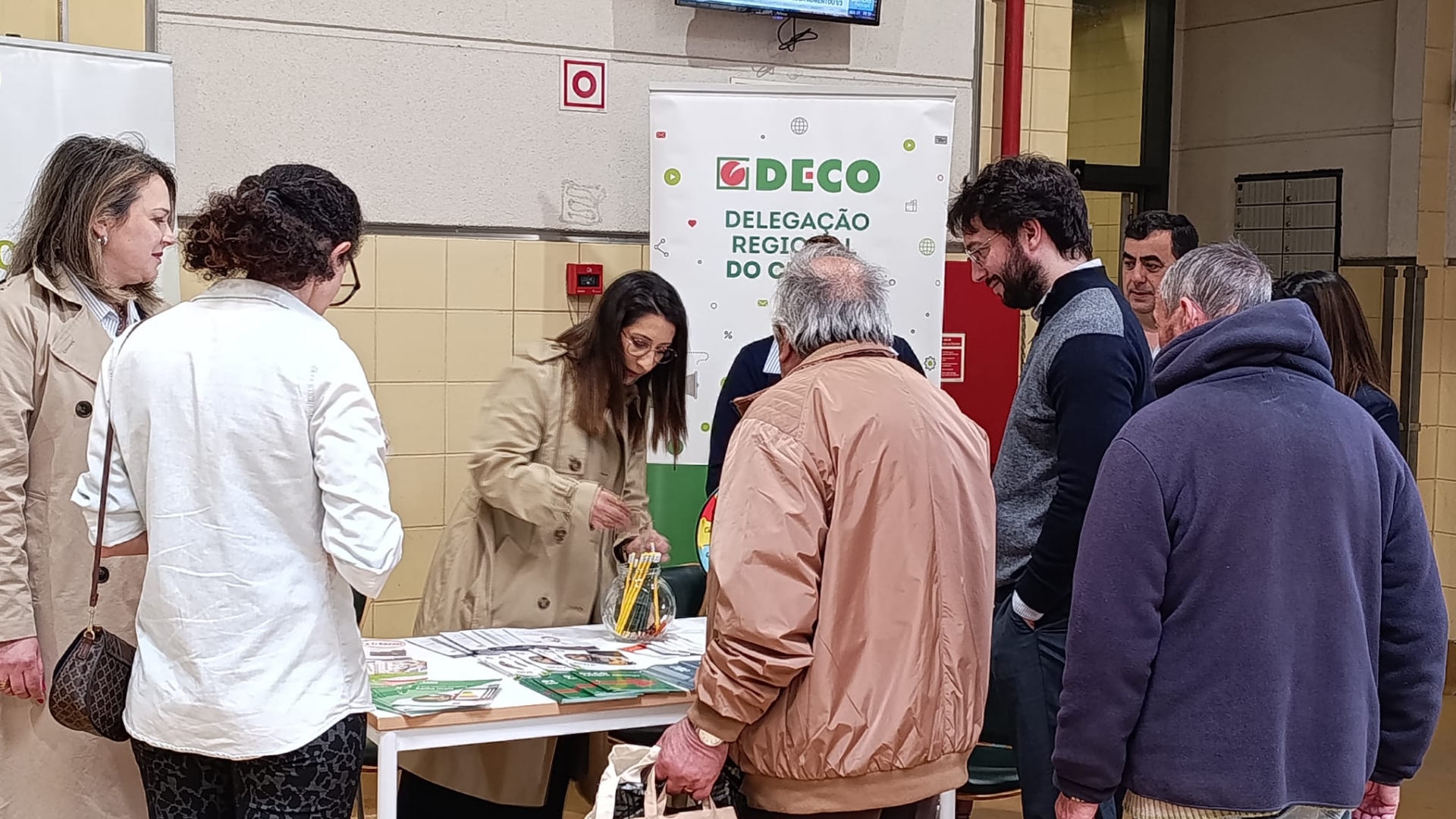 Iniciativa “Tudo a Que Tem Direito” promoveu literacia do consumidor no Mercado Municipal D. Pedro V